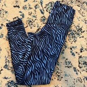 Offline by Aerie Leggings - small